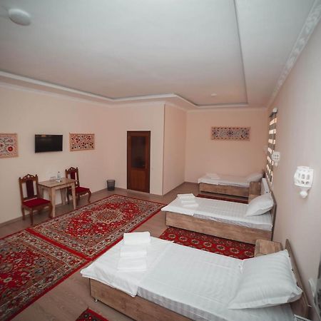 Oqilanur Guest House Хива Екстериор снимка