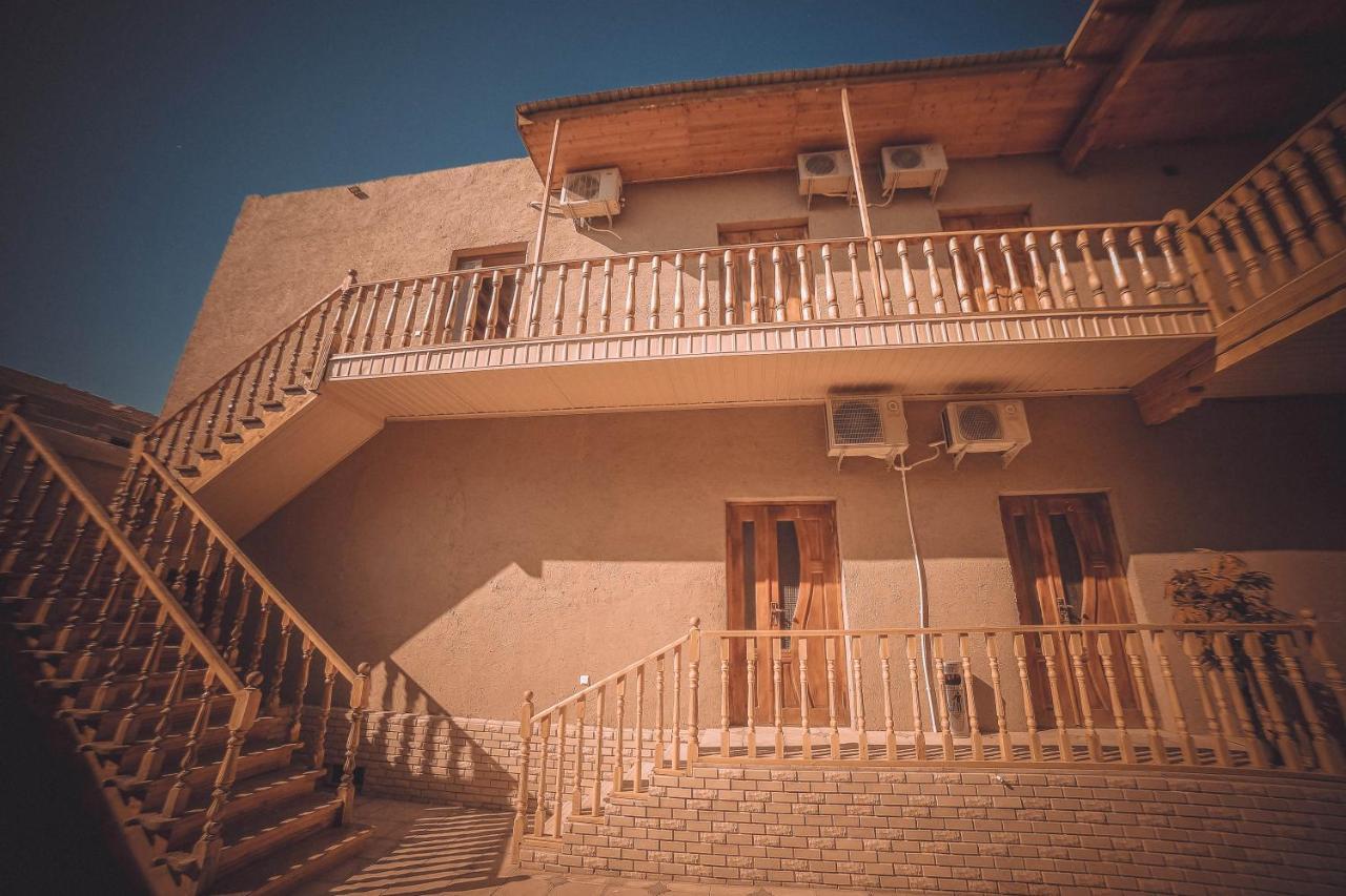 Oqilanur Guest House Хива Екстериор снимка
