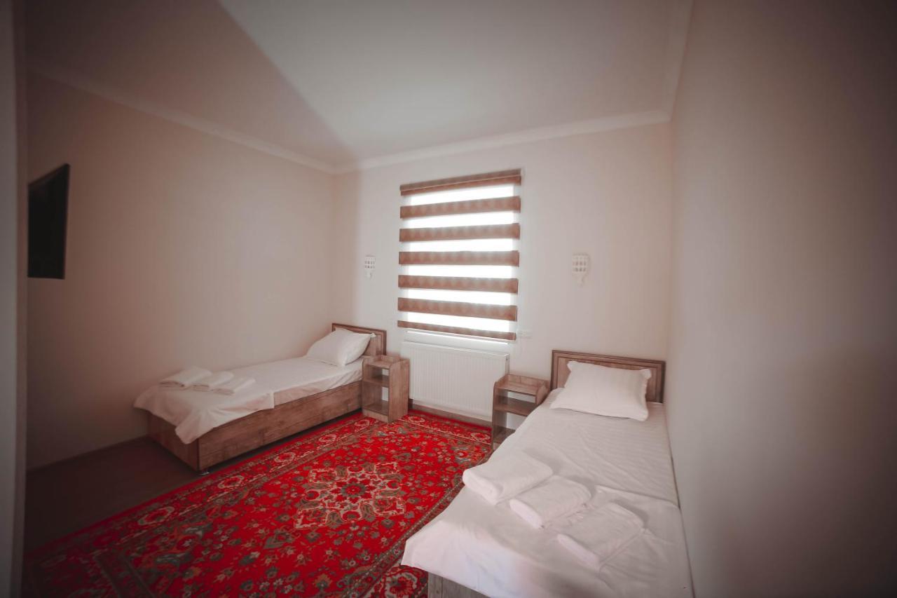 Oqilanur Guest House Хива Екстериор снимка