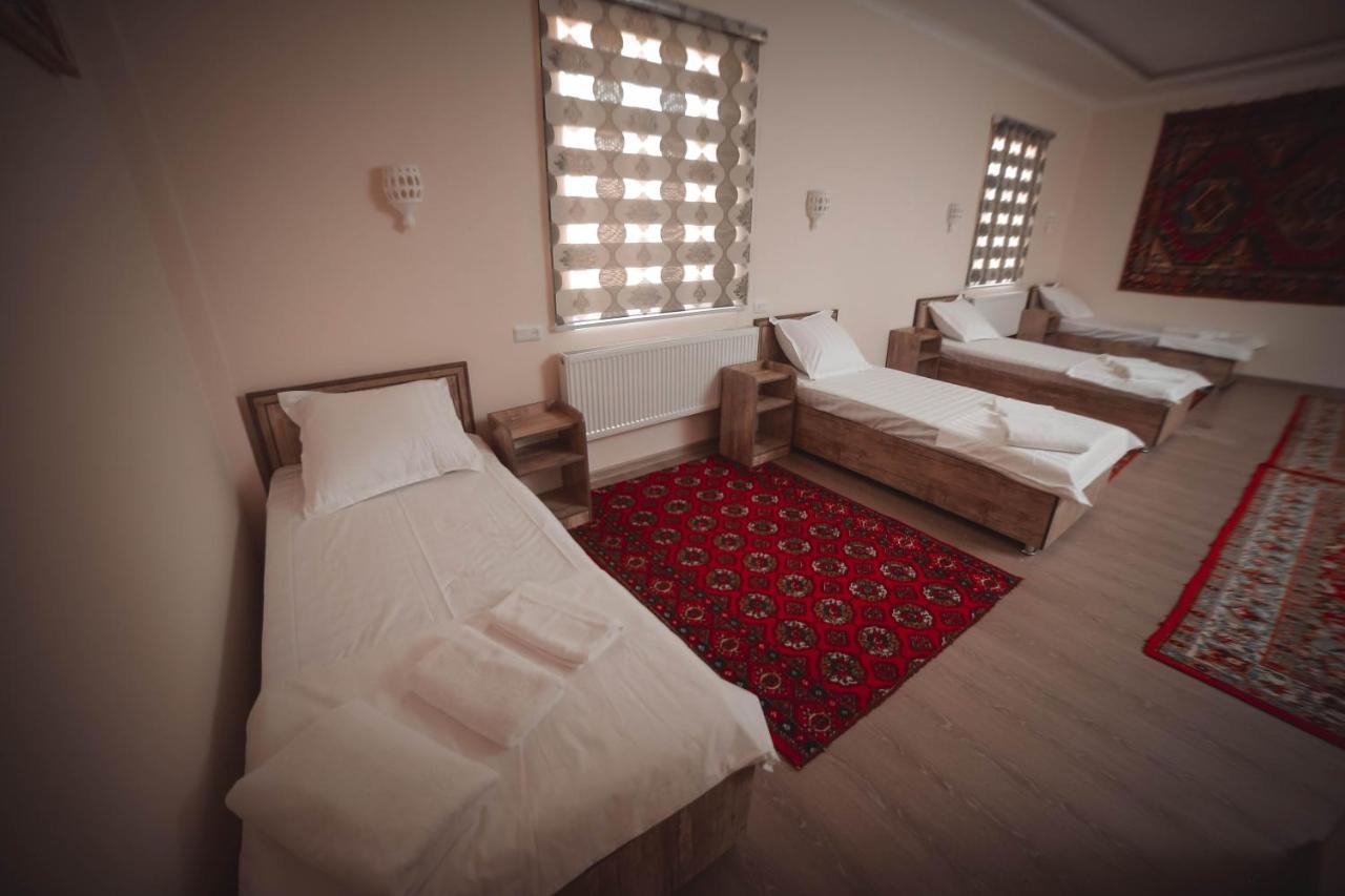 Oqilanur Guest House Хива Екстериор снимка