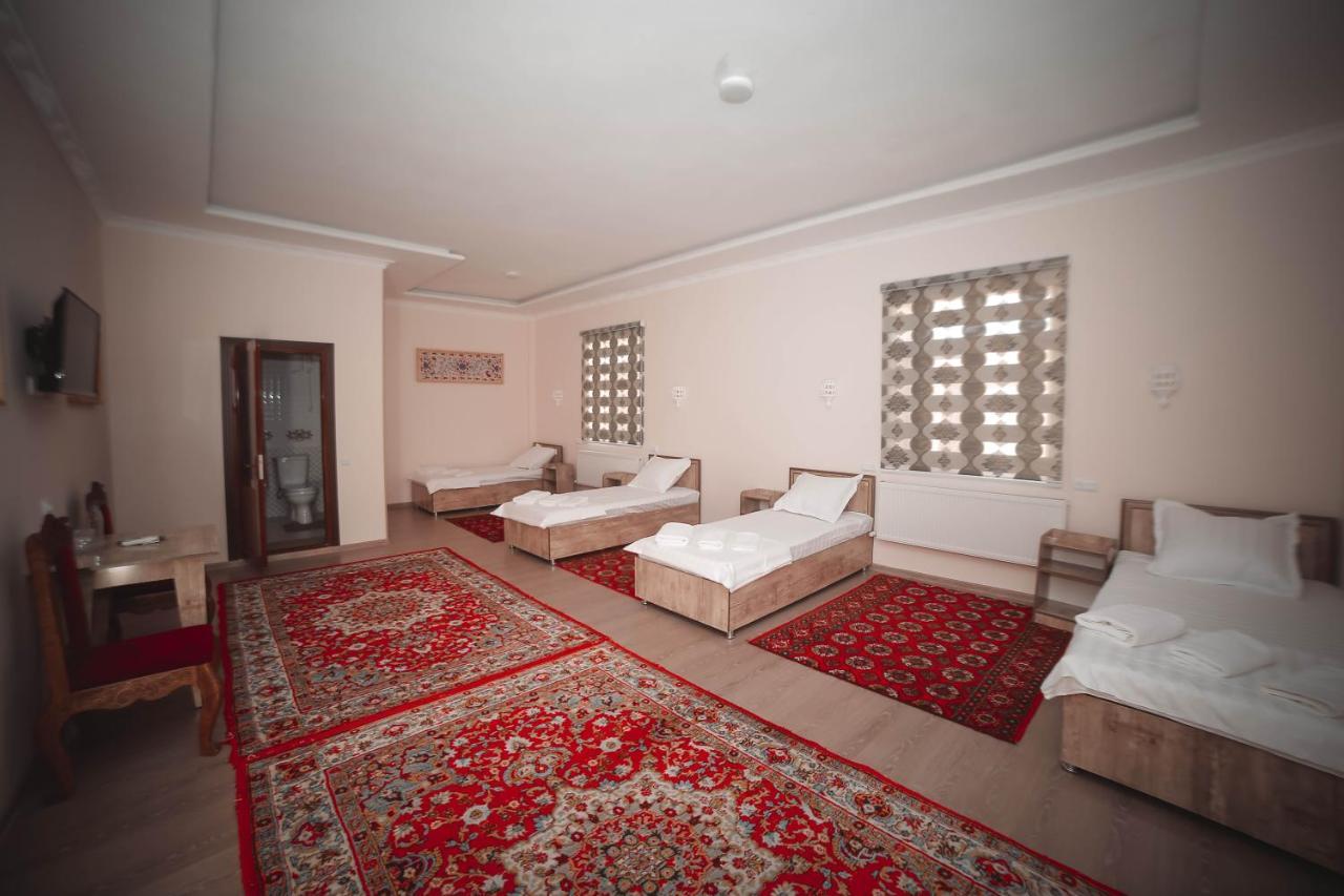 Oqilanur Guest House Хива Екстериор снимка
