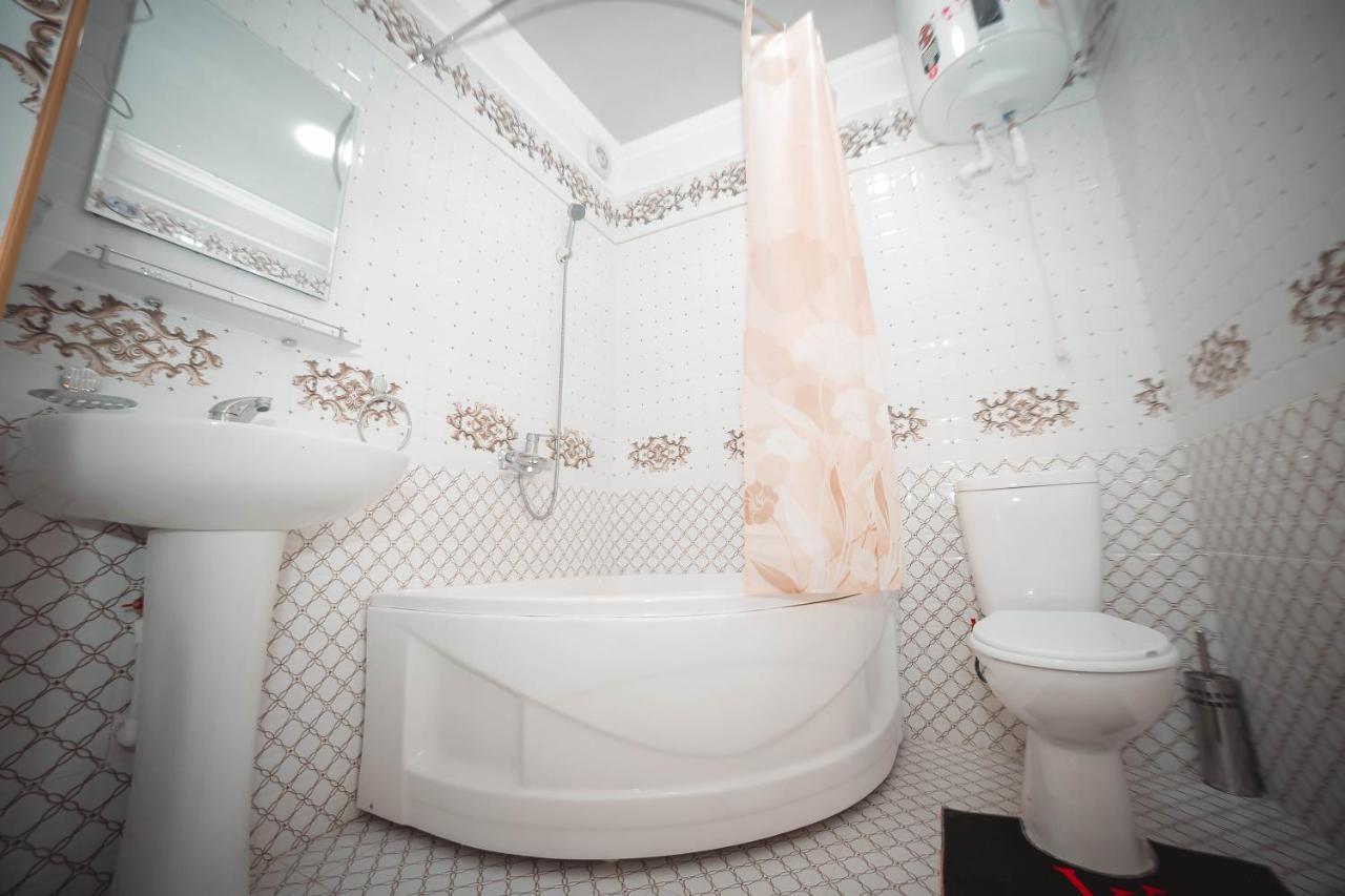 Oqilanur Guest House Хива Екстериор снимка